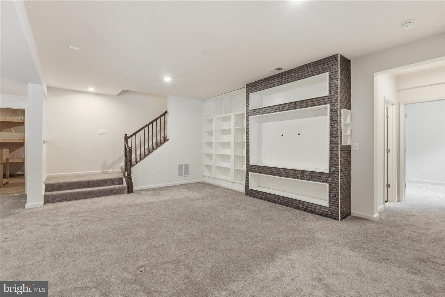 416 Crab Apple Drive photo 40