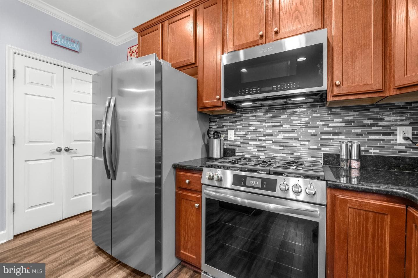 90 Maplewood Drive photo 10