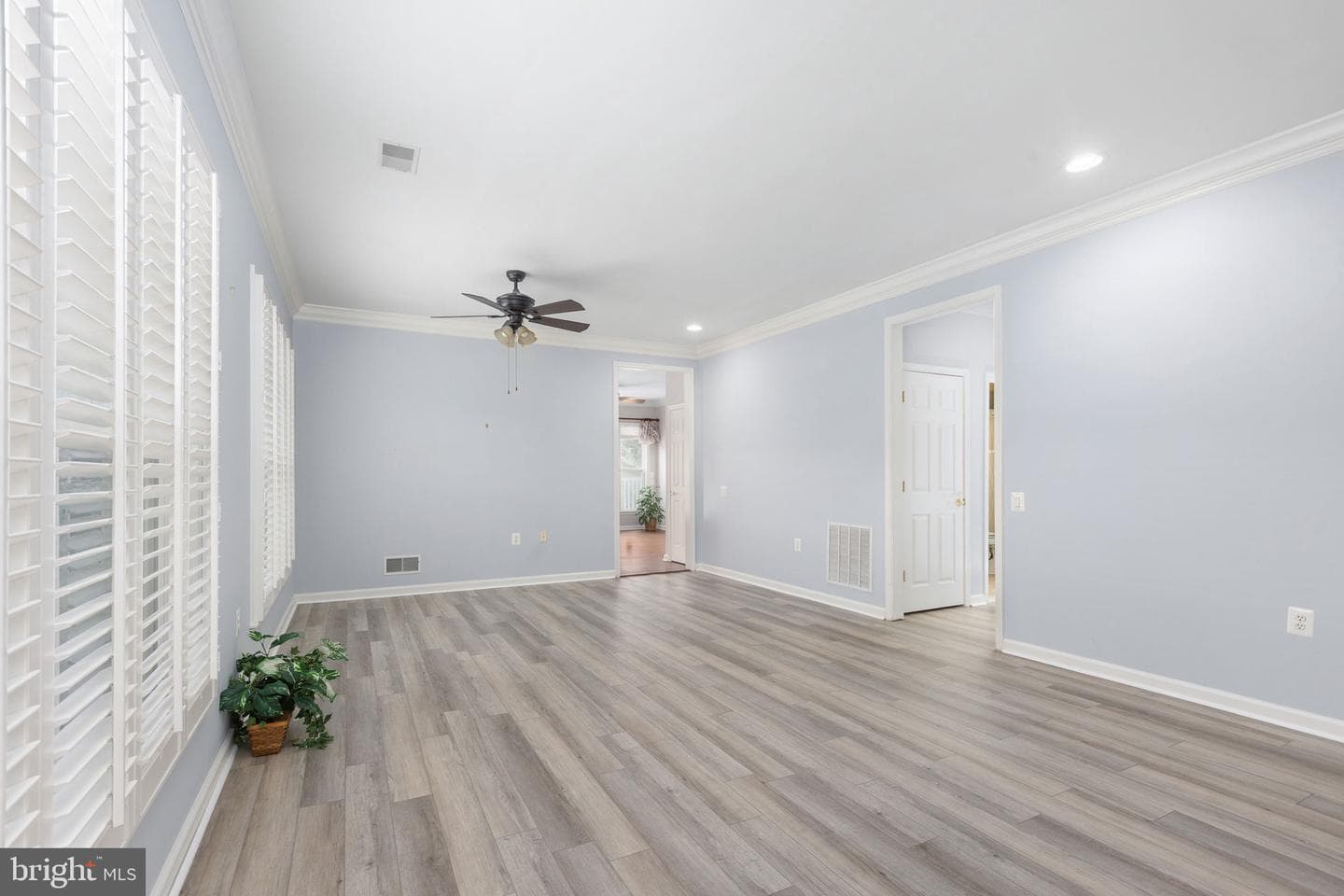 12 Hanover Drive photo 27