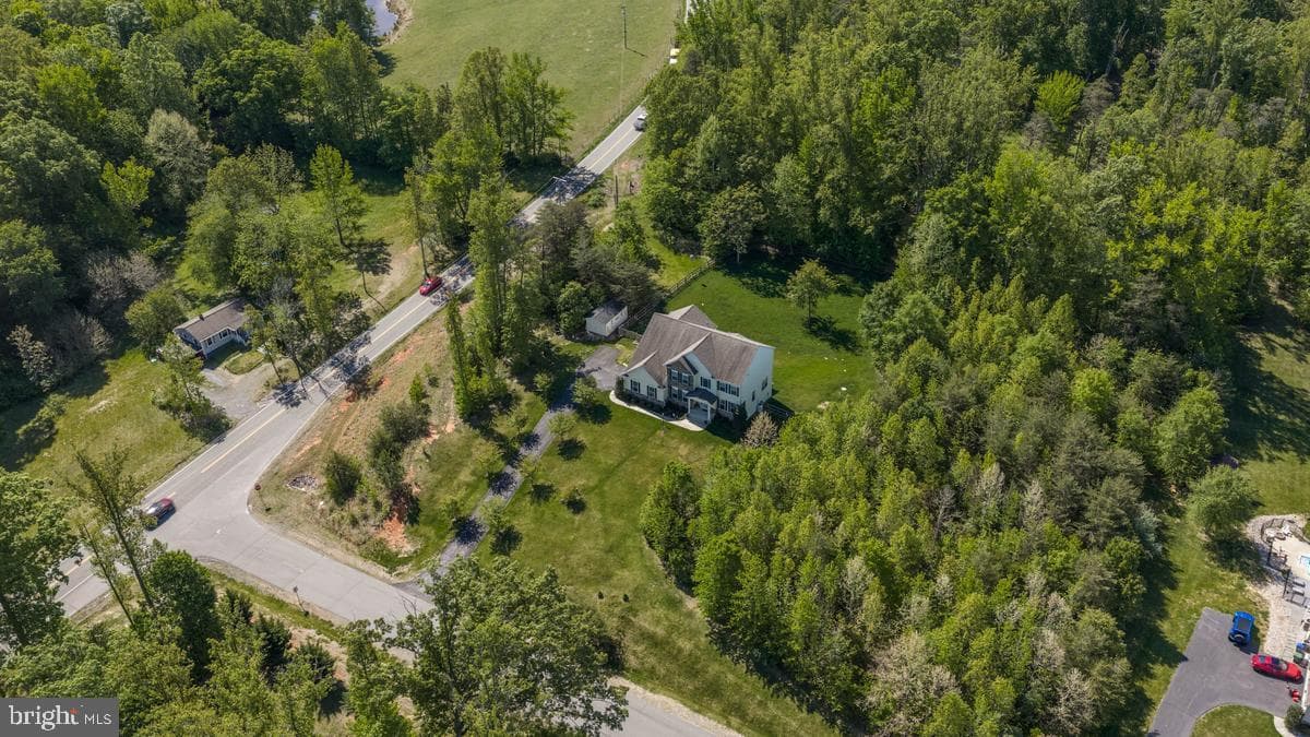 15 Burke Drive photo 46