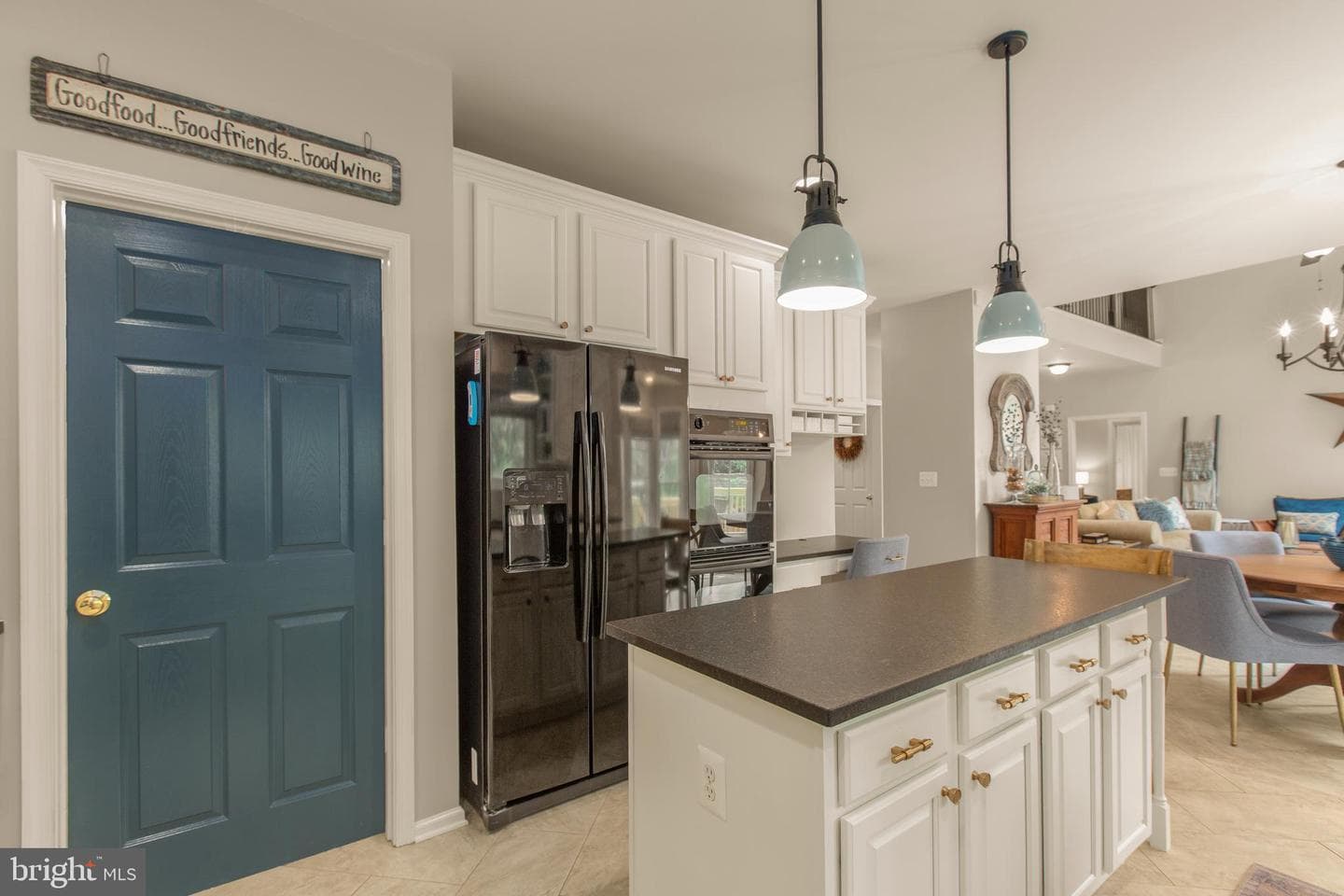 24 Tavern Road photo 25