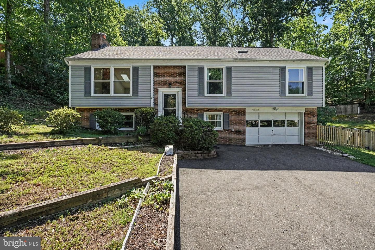 1007 Richmond Drive
