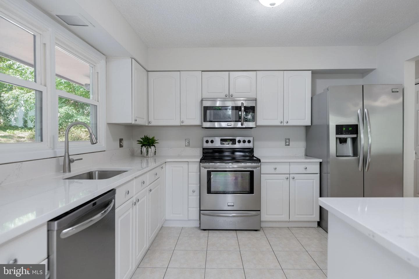 1023 Isabella Drive photo 20