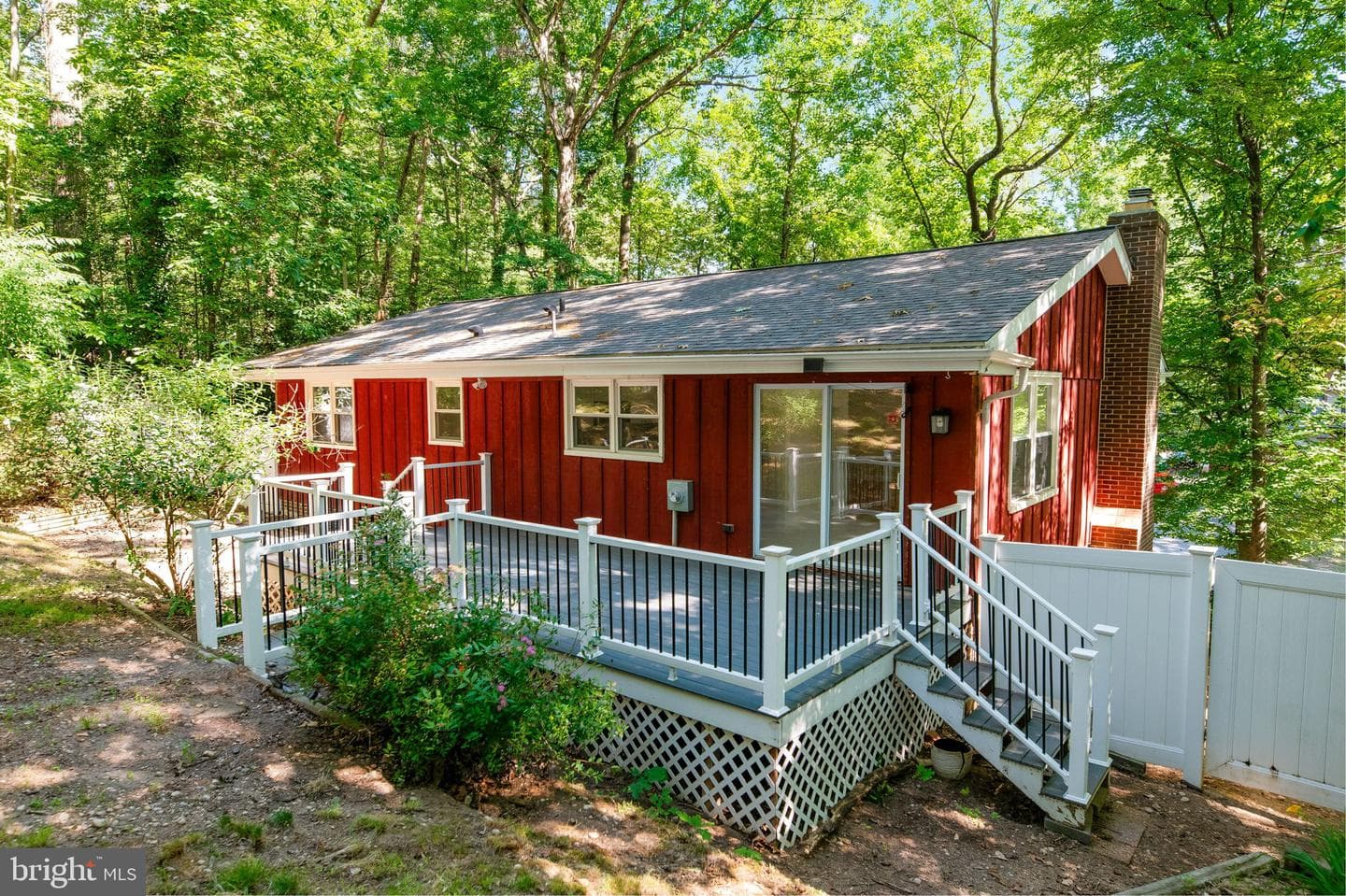 1023 Isabella Drive photo 3