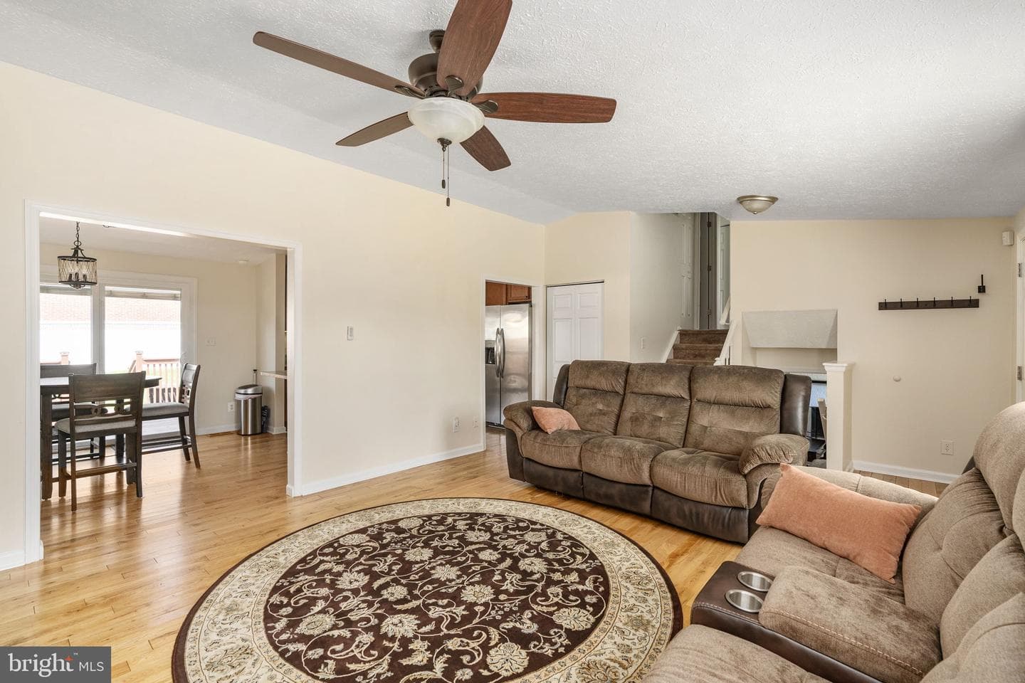 400 Collingwood Drive photo 11