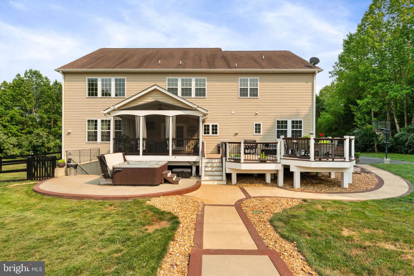 15 Boxwood Court photo 44