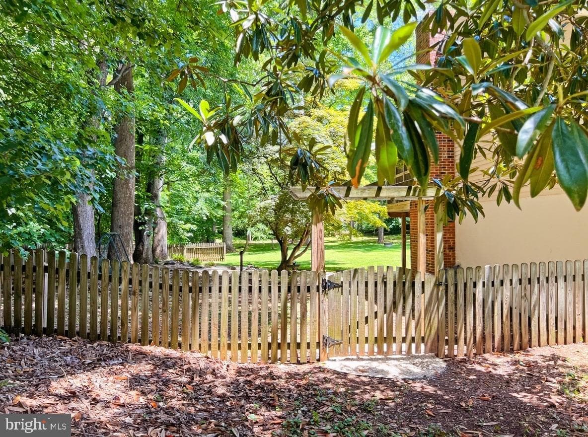 12 Clover Hill Drive photo 37