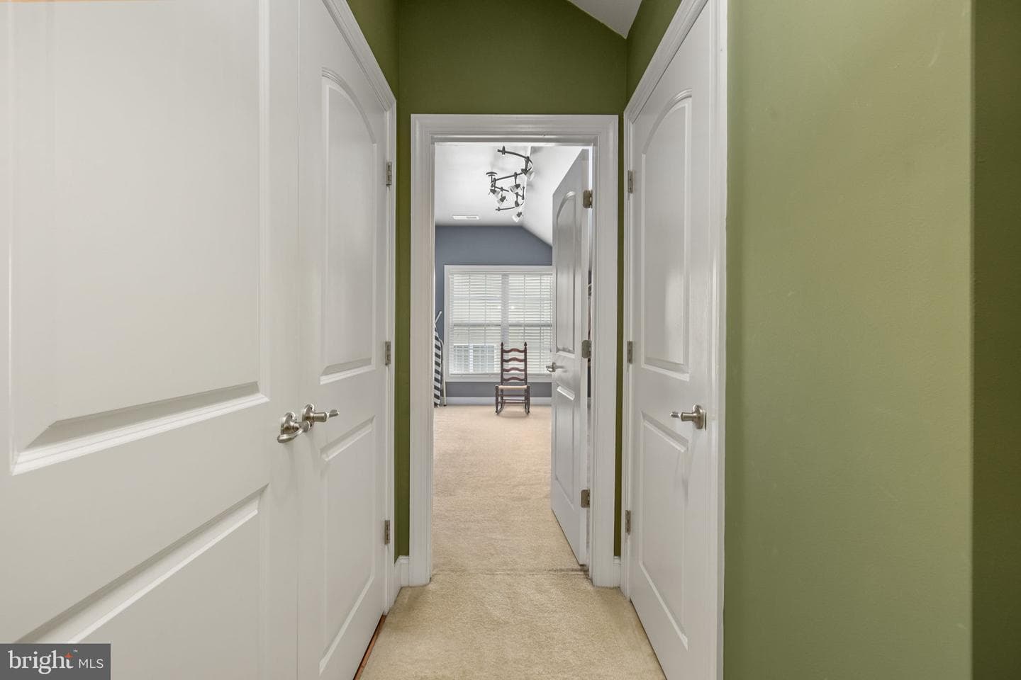 31 Garnet Way photo 48