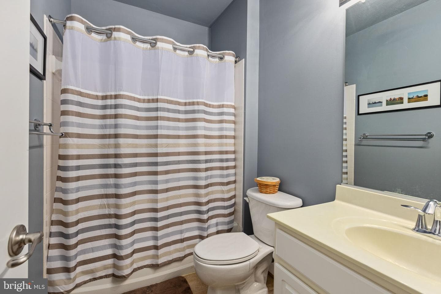 31 Garnet Way photo 95