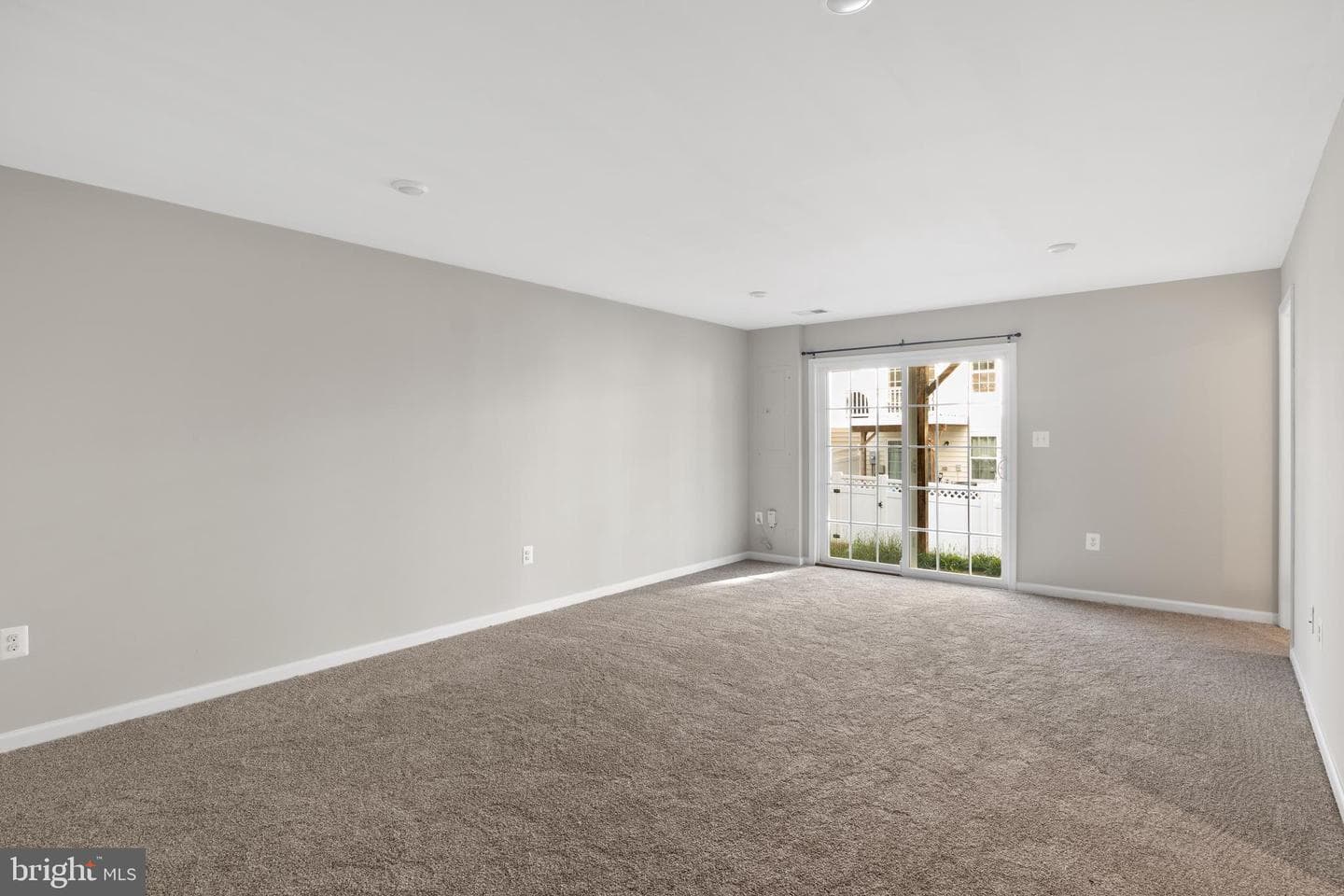 515 Streamview Drive photo 4