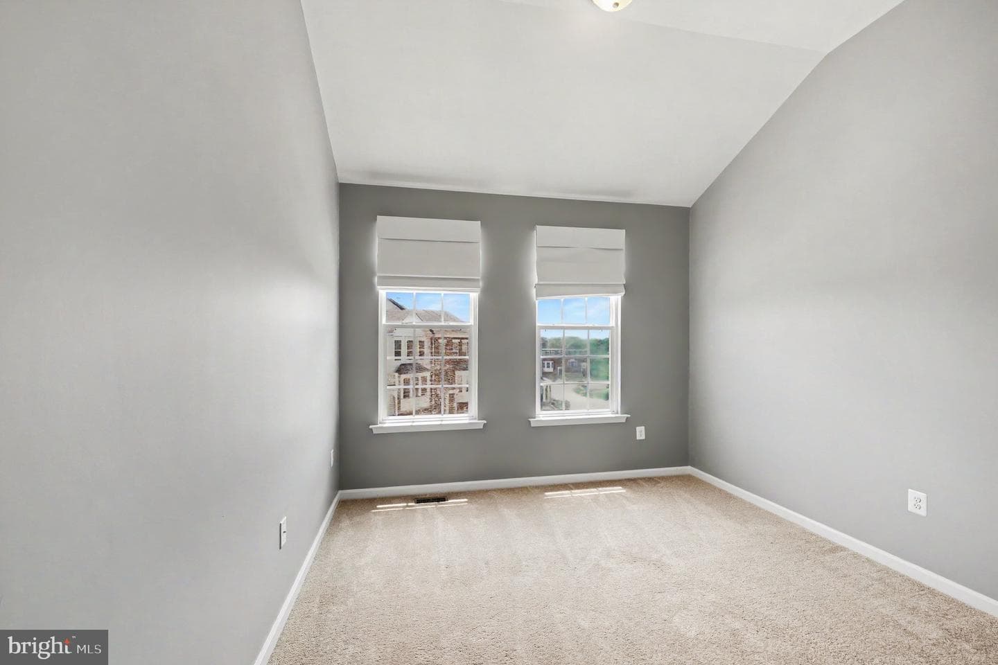 12 Lamplighter Lane photo 17