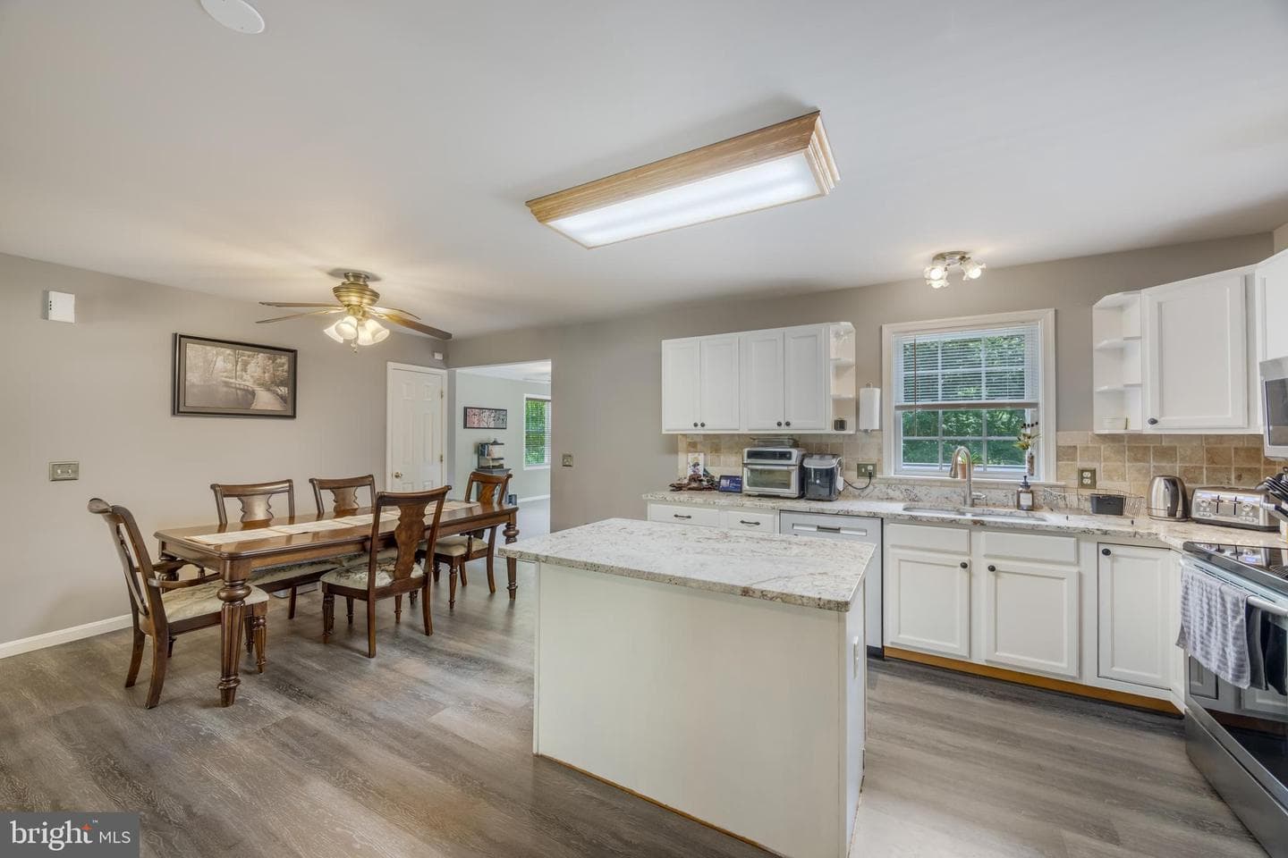 465 Spotted Tavern Road photo 12