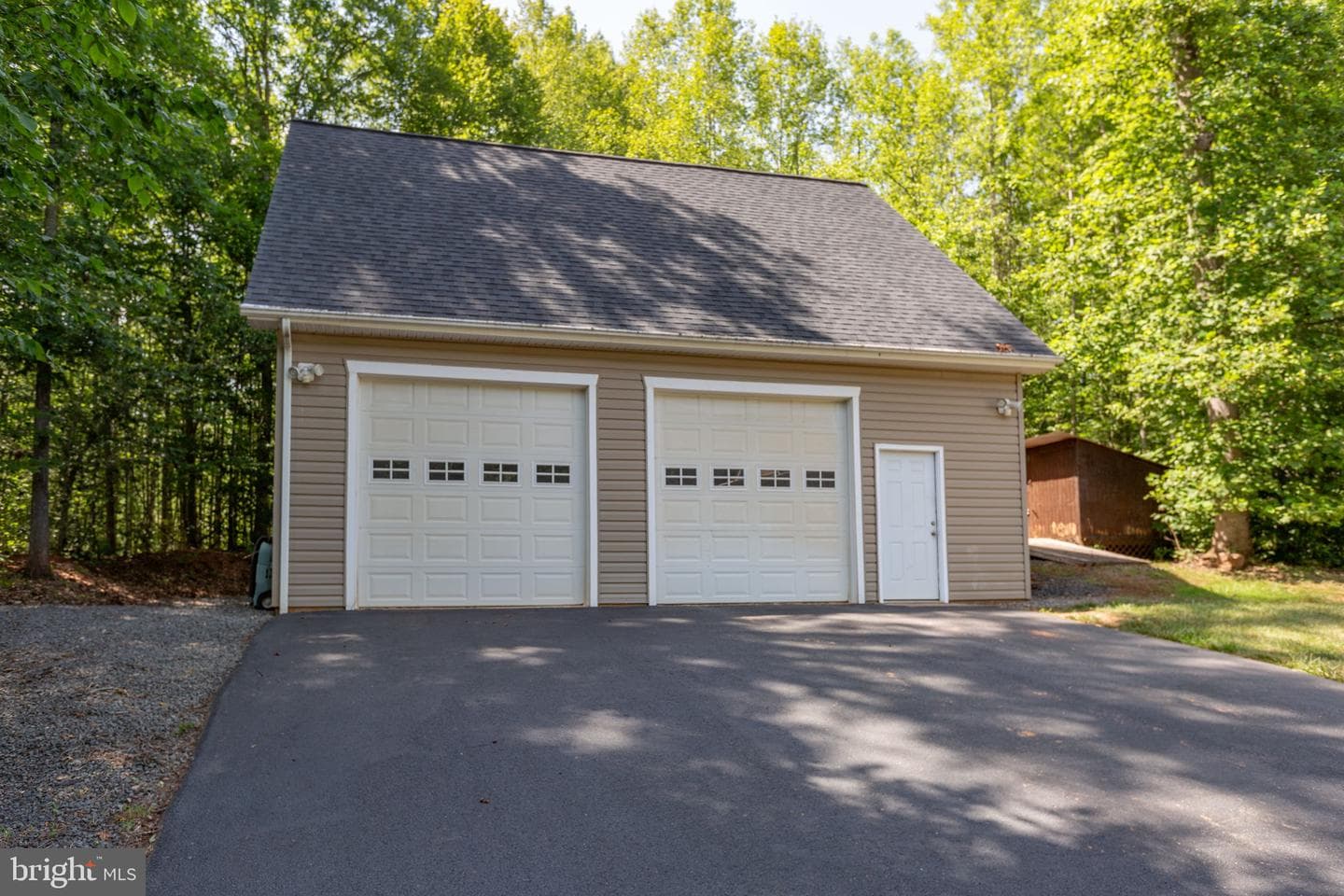 3940 Grouse Drive photo 4