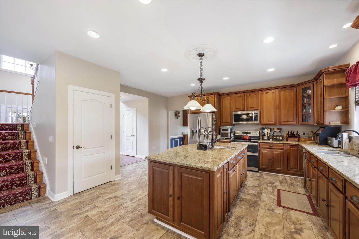 65 Equestrian Drive photo 10