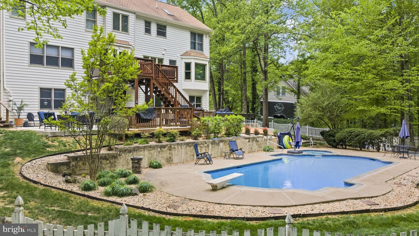 100 Boscobel Road photo 62