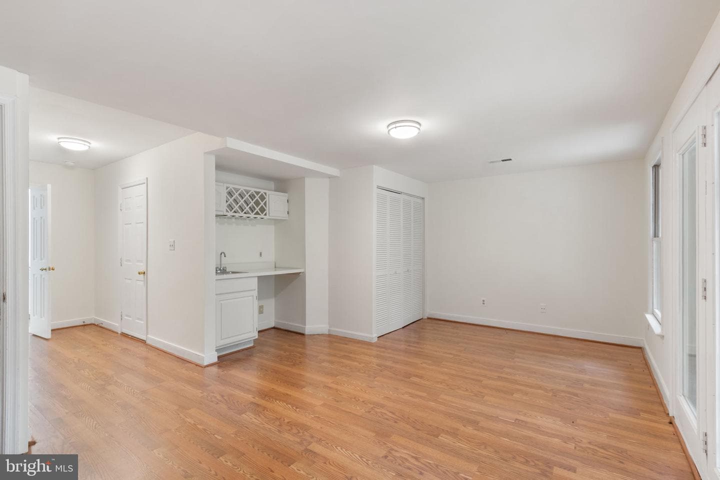 905 Shaw Court photo 20