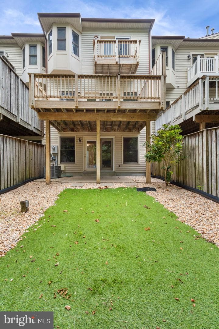 905 Shaw Court photo 26