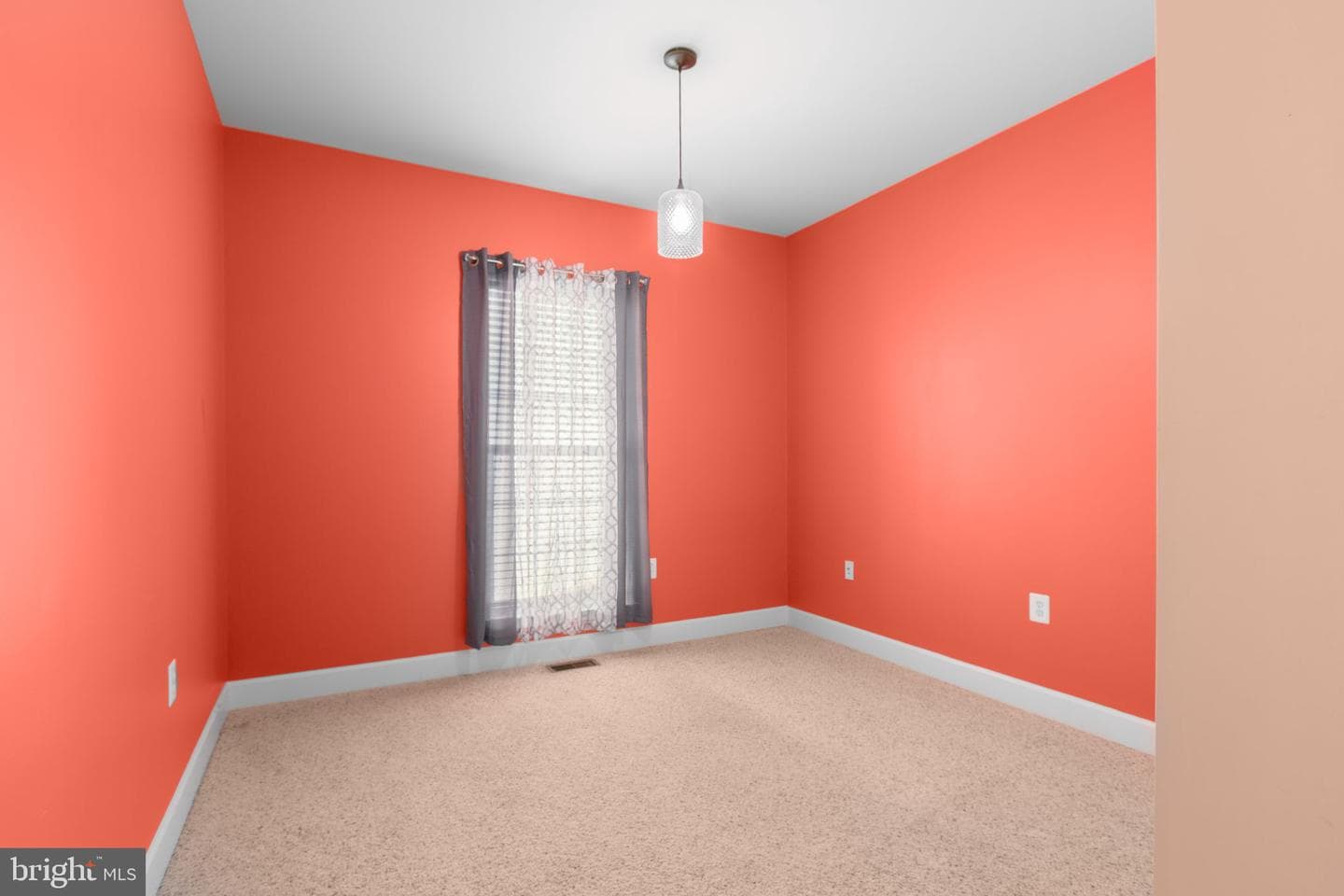 76 Denison Street photo 21