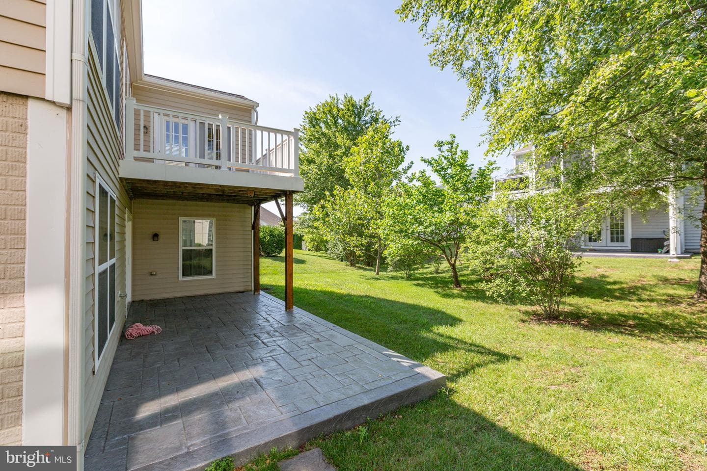 76 Denison Street photo 32