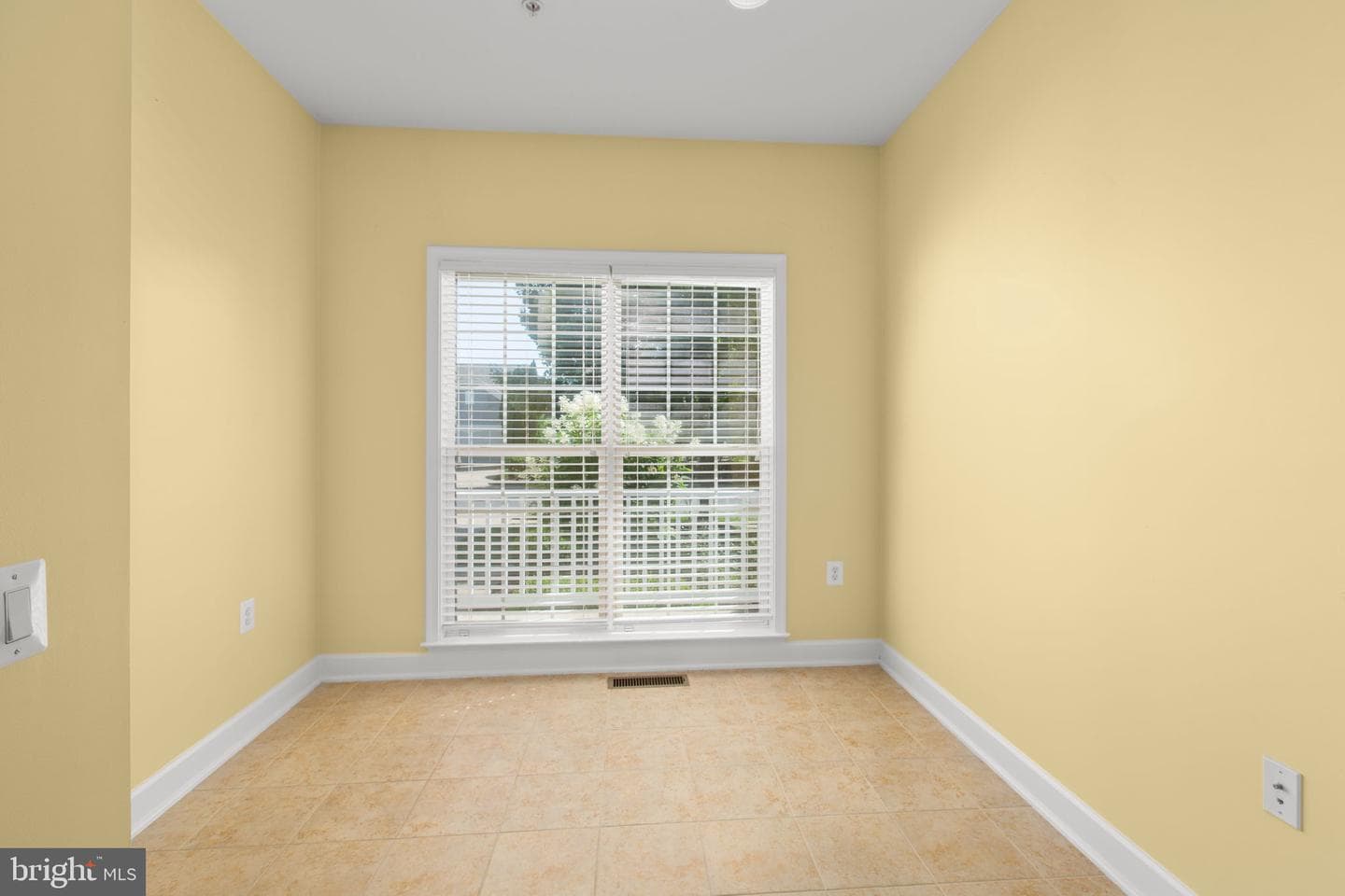 76 Denison Street photo 6