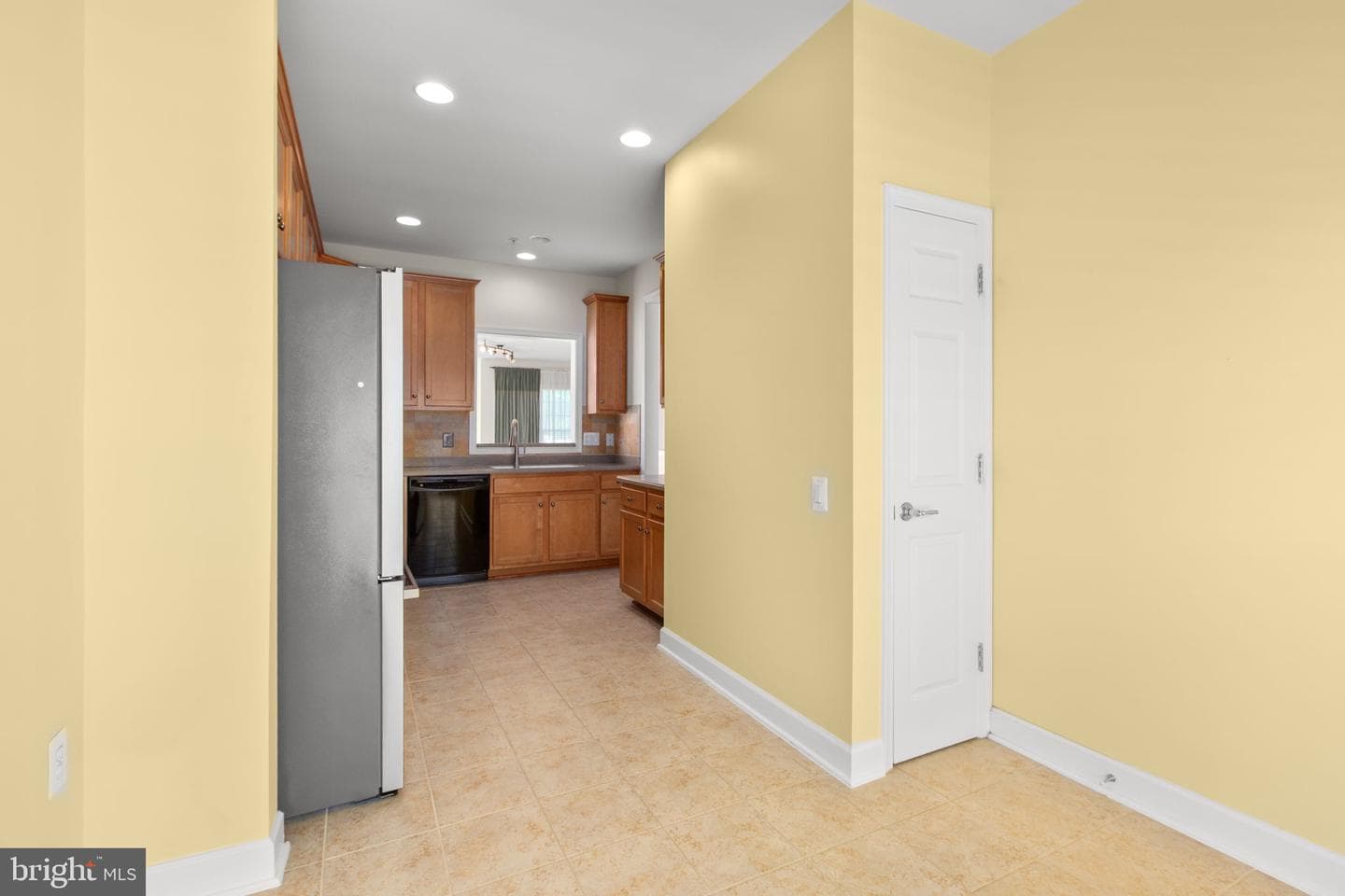 76 Denison Street photo 7