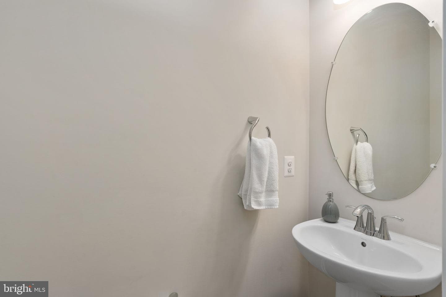 112 Lentz Lane photo 18