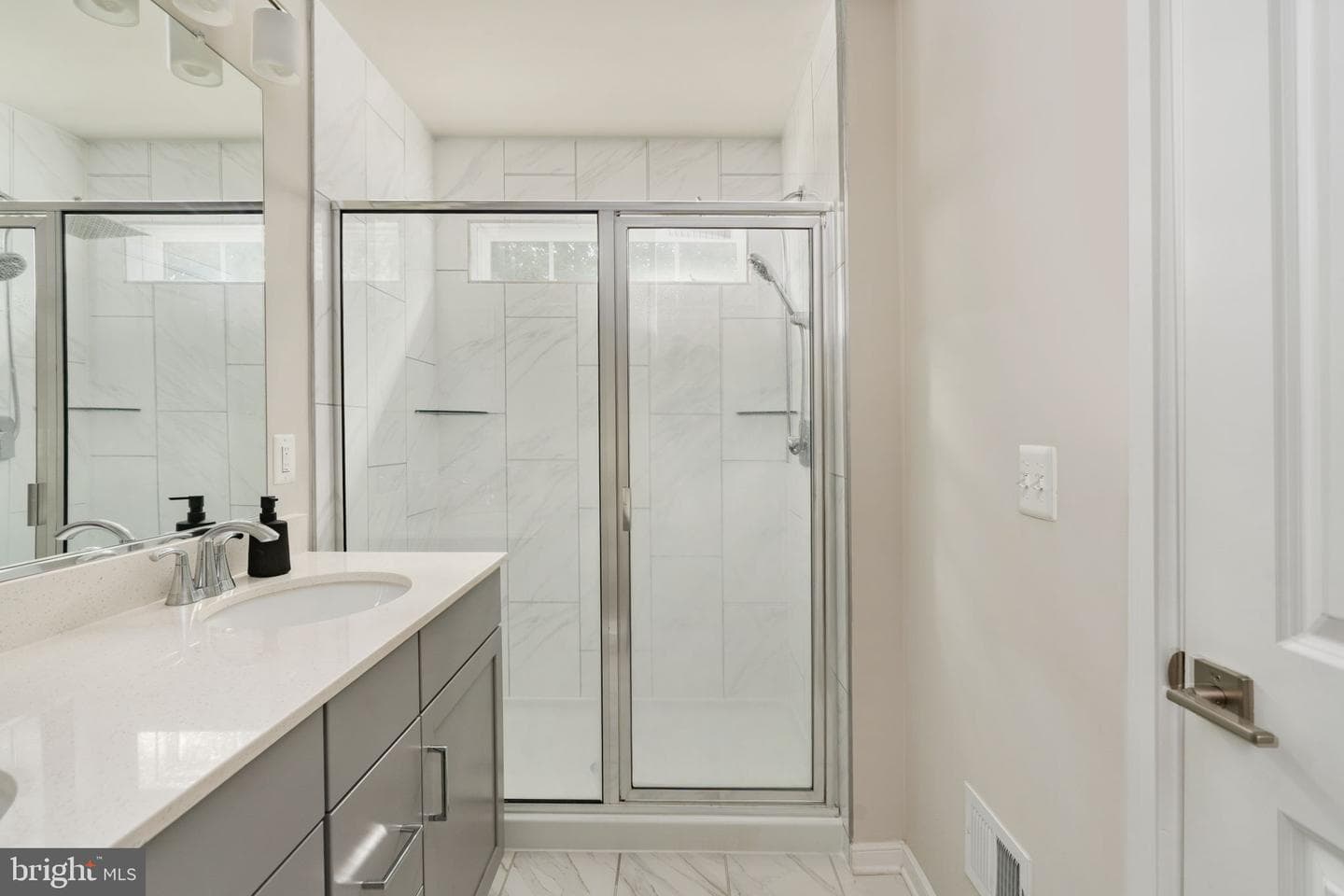 112 Lentz Lane photo 27