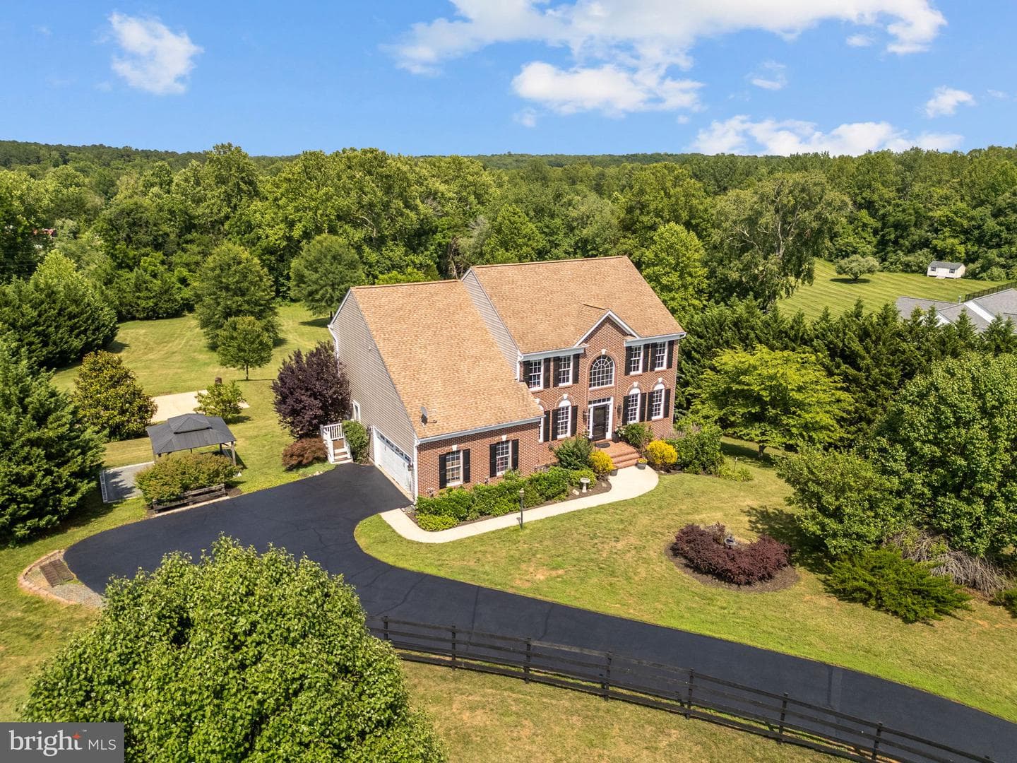 115 Chriswood Lane photo 3