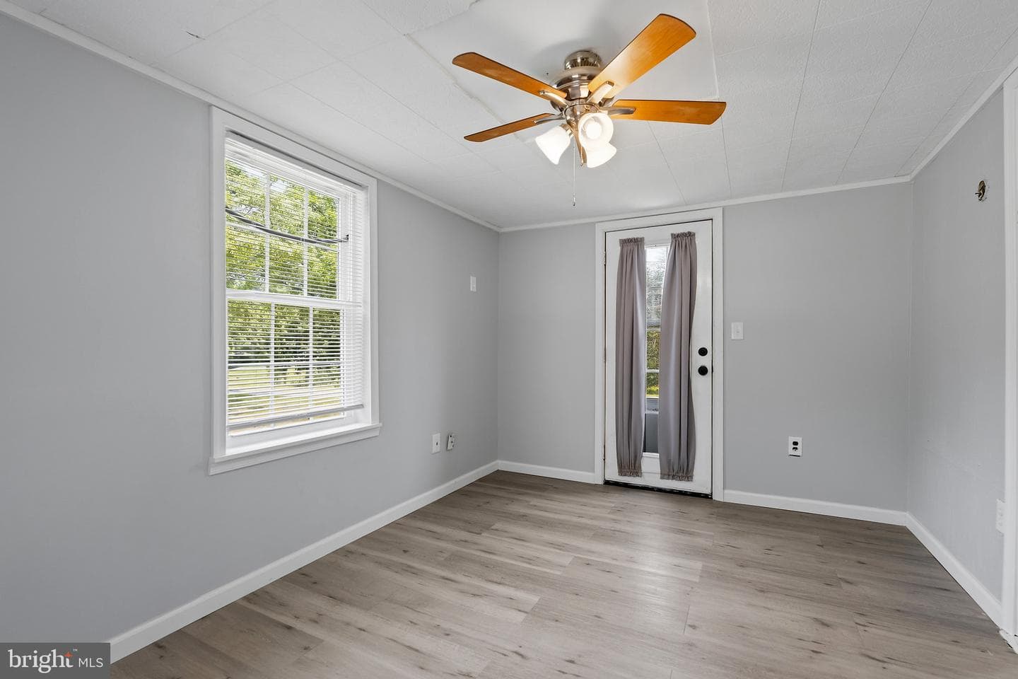 1529 Mountain View Road photo 22