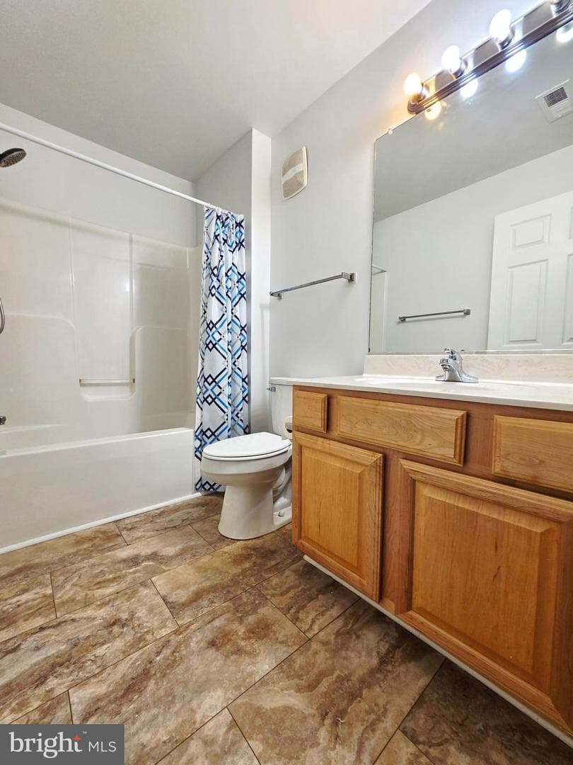 501 Garrison Woods Drive #203 photo 8