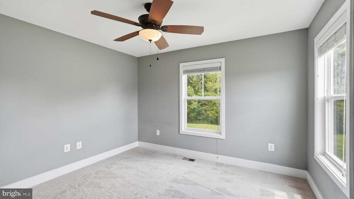 124 Brooke Point Court photo 34