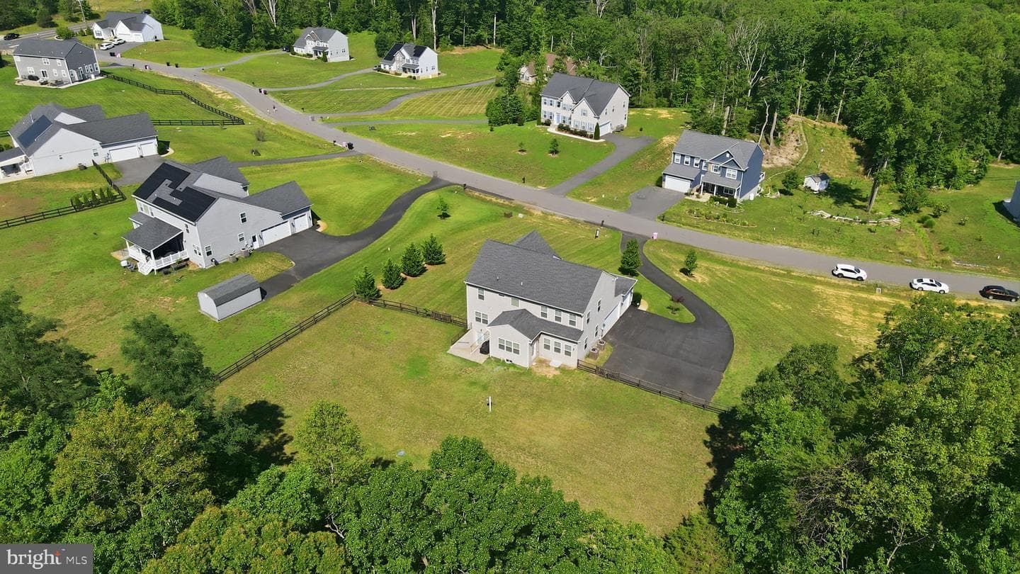 124 Brooke Point Court photo 50