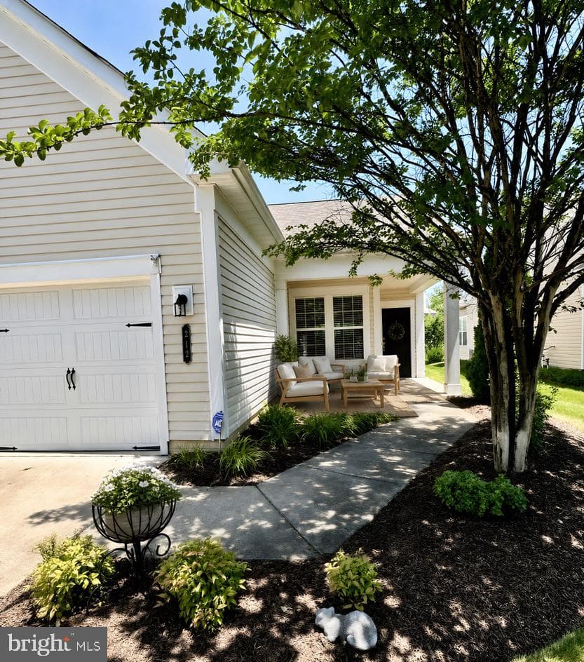 212 Denison Street photo 1