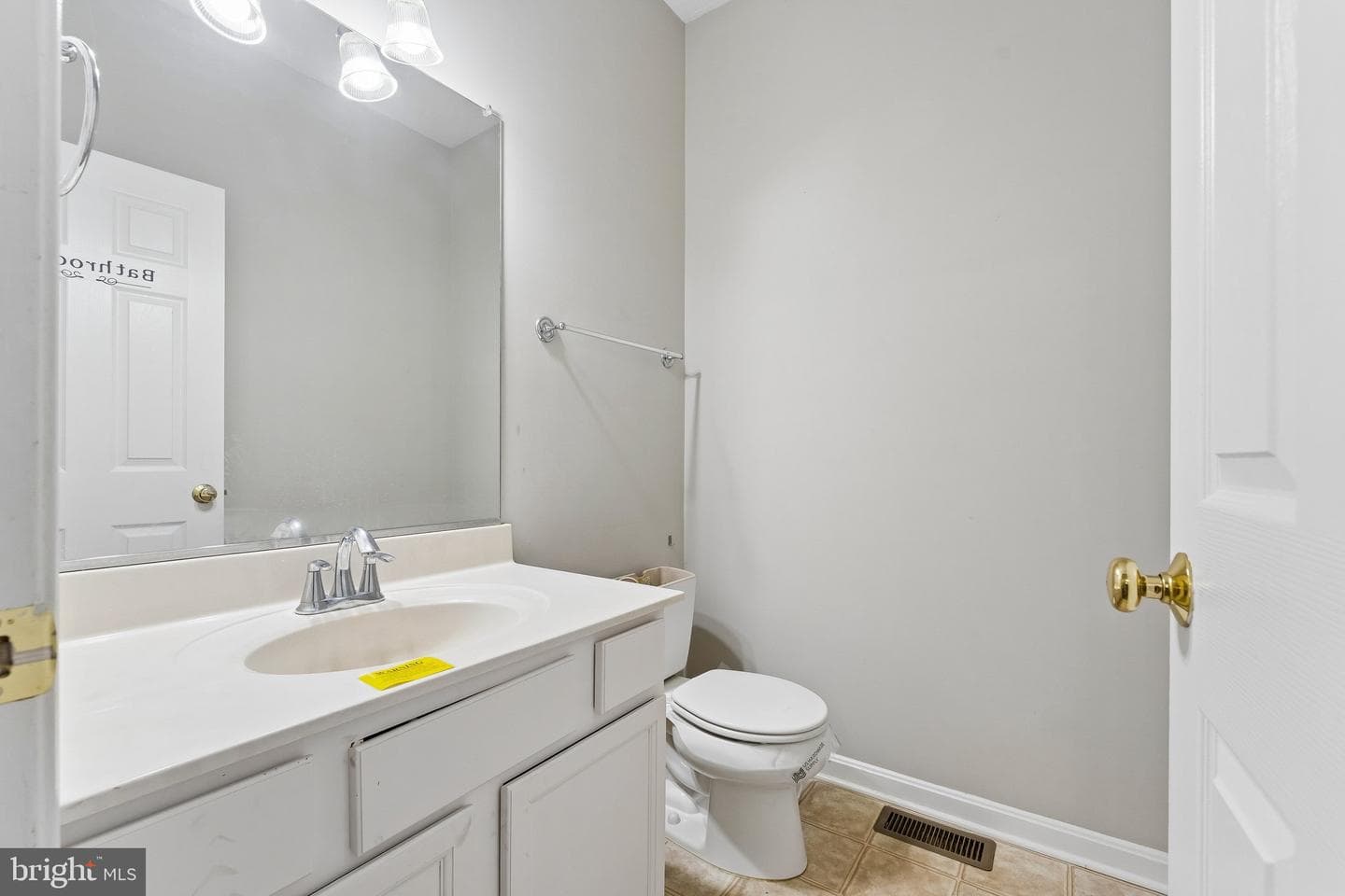 60 Goodwin Street photo 5