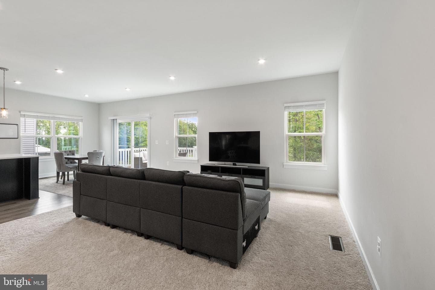 417 Greenstead Drive photo 14