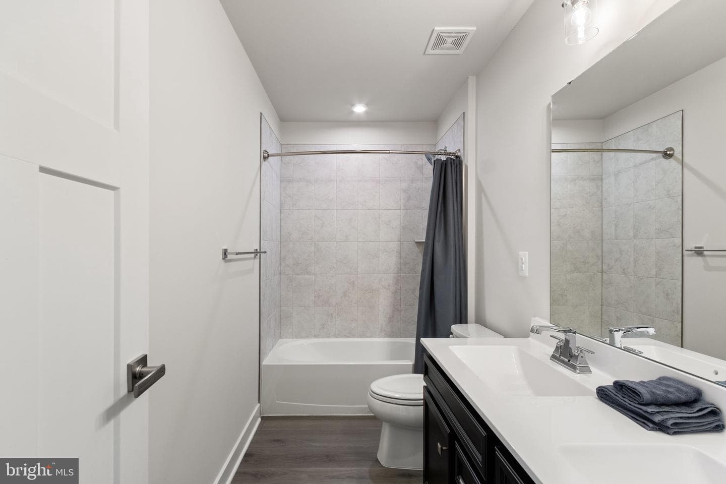 417 Greenstead Drive photo 25