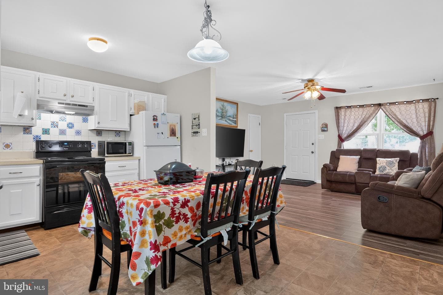 9 Breezy Hill Drive photo 6