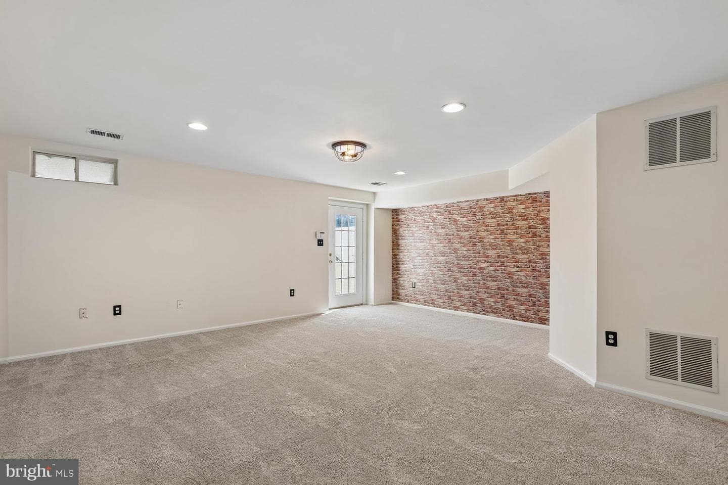 4 Barnum Drive photo 23