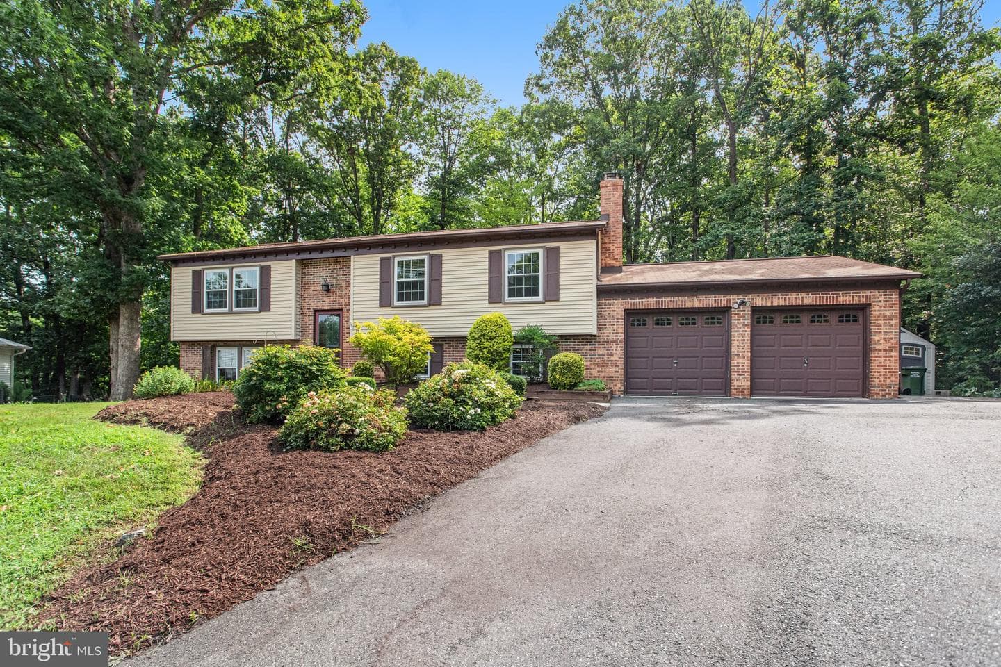 11 Pinecrest Court photo 40