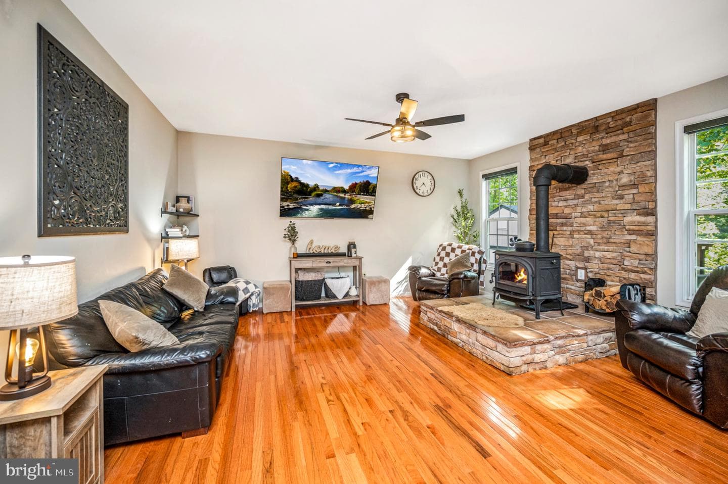 239 Toluca Road photo 67