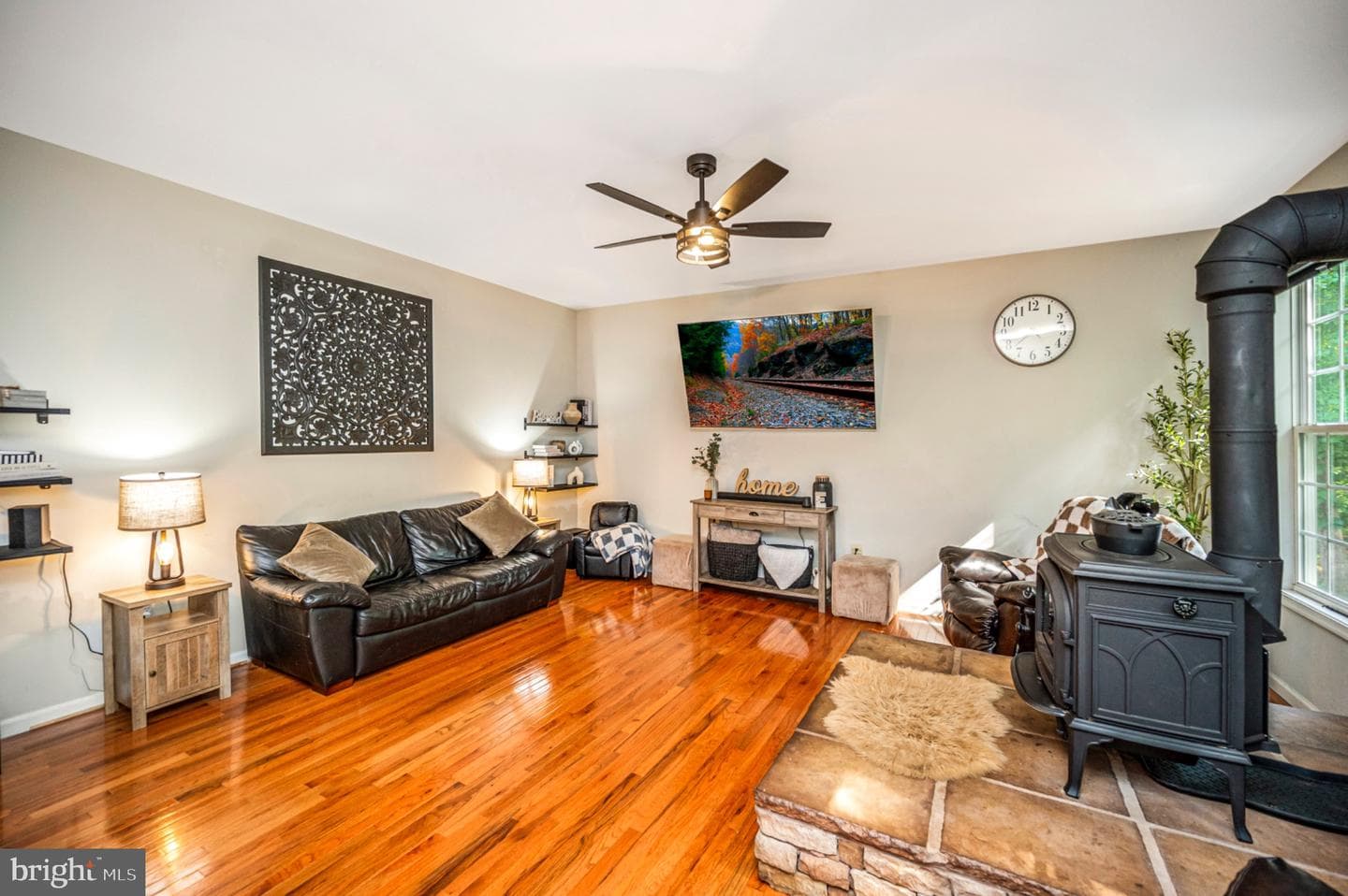 239 Toluca Road photo 68