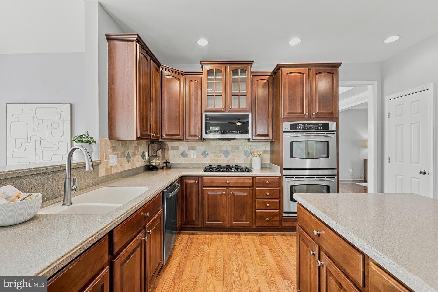 150 Riggs Road photo 19