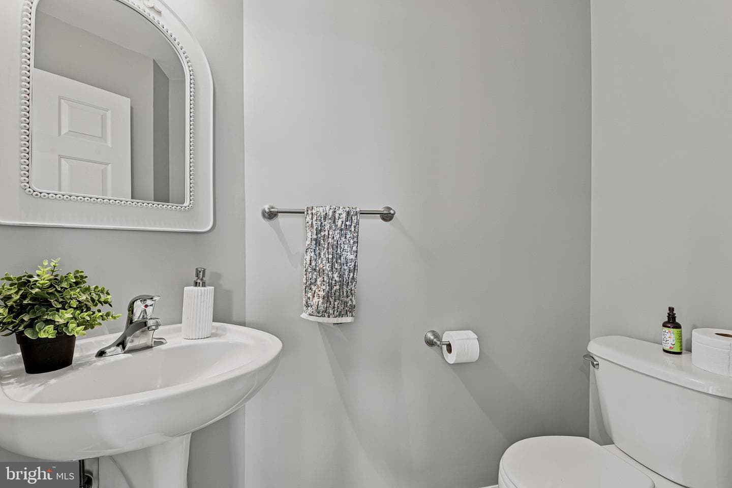 150 Riggs Road photo 31