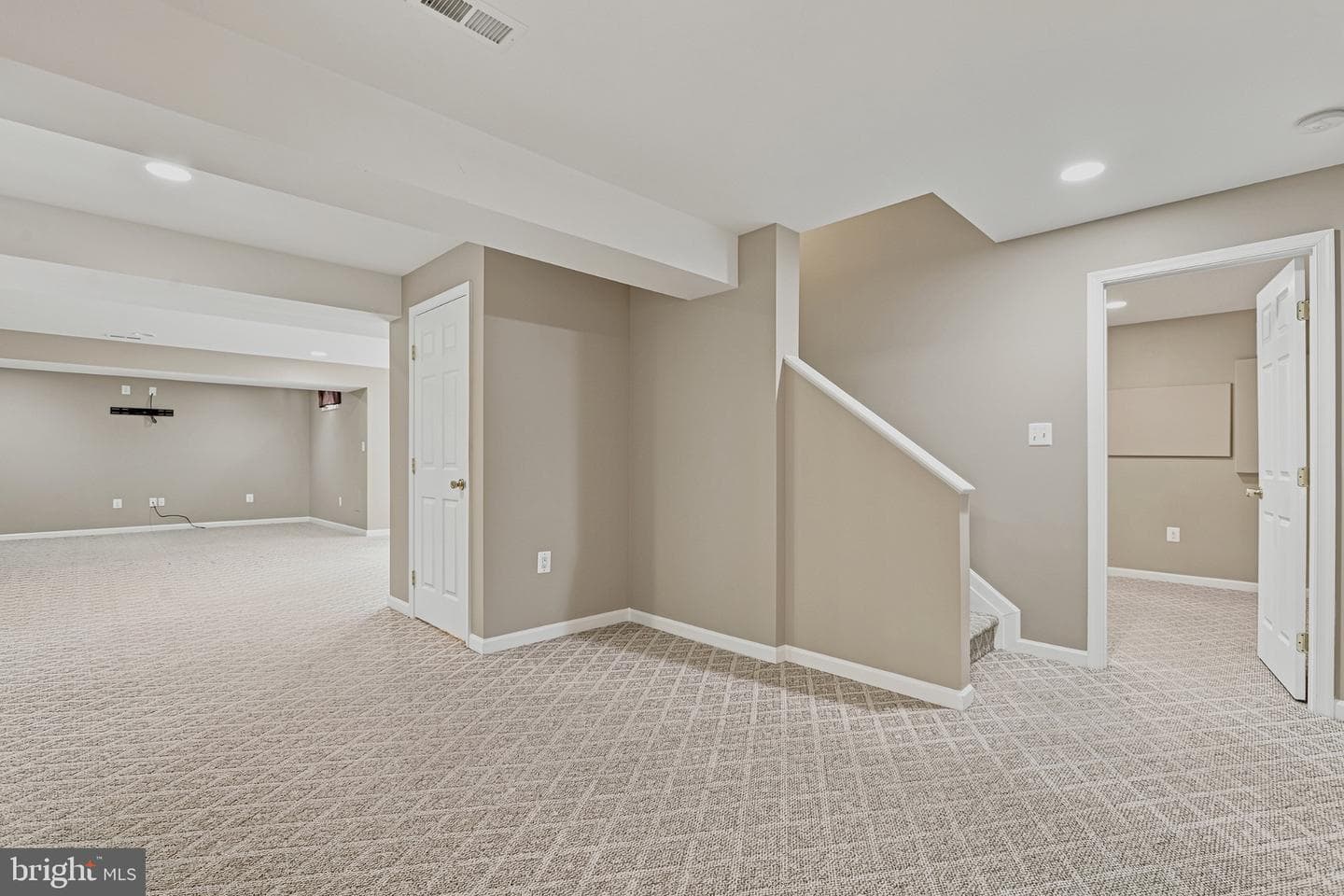 150 Riggs Road photo 47
