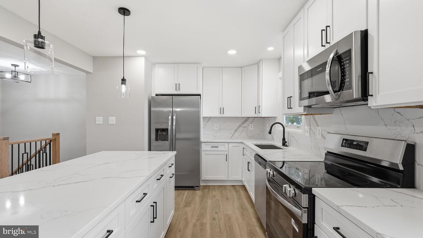 210 Austin Drive photo 17
