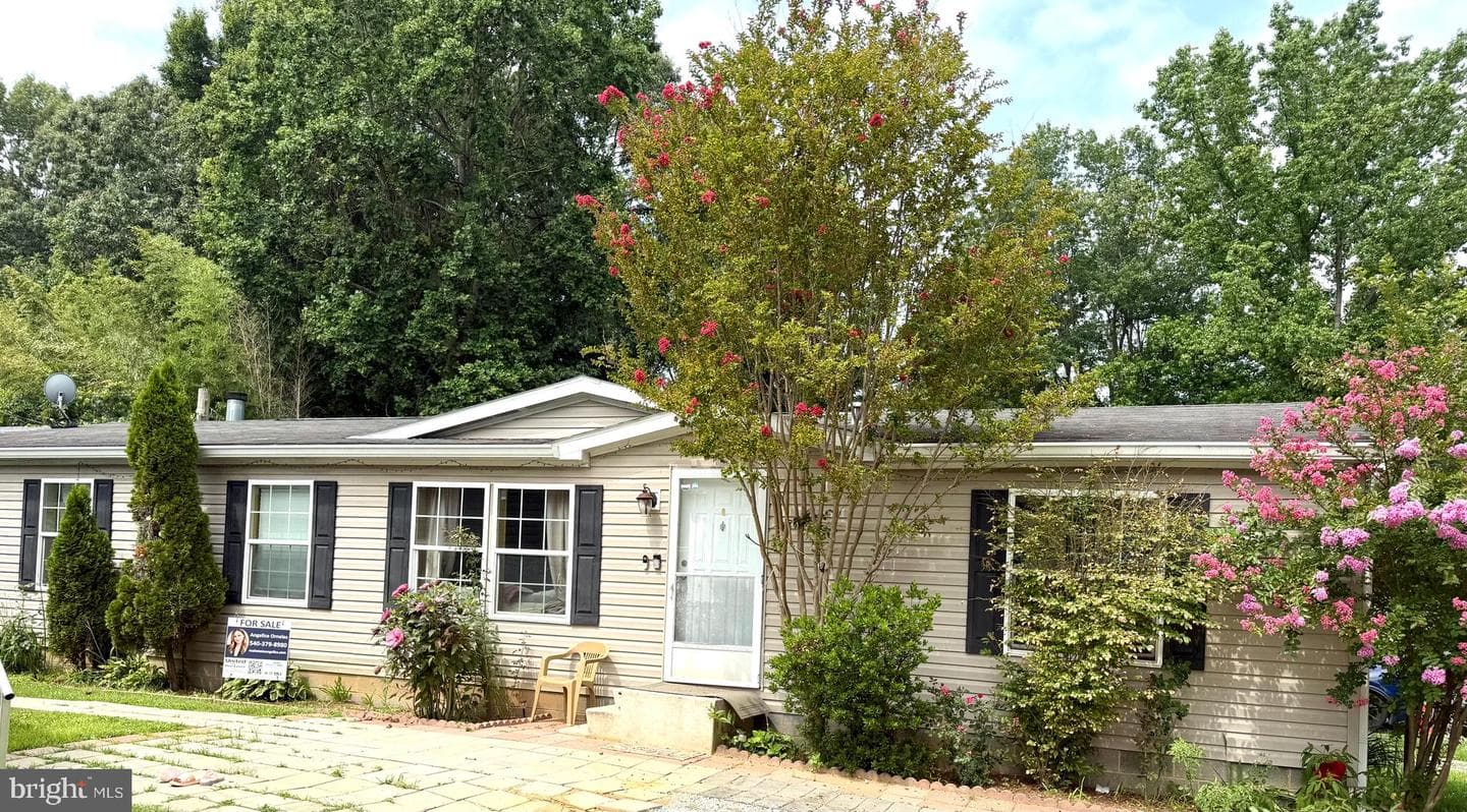 5 Garden Ln photo 1