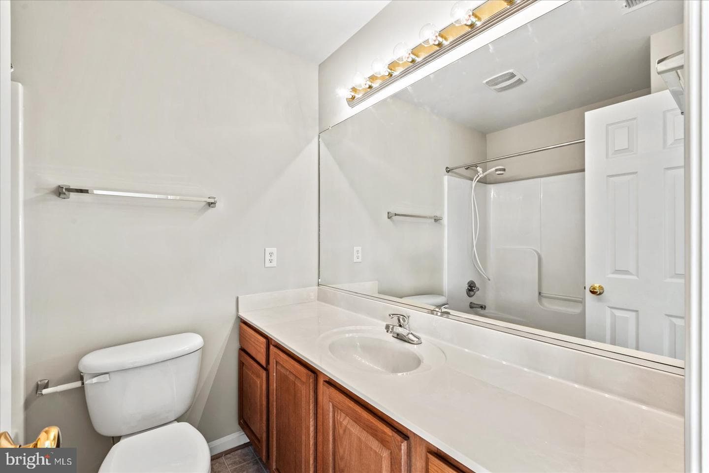19 Pinto Lane photo 56