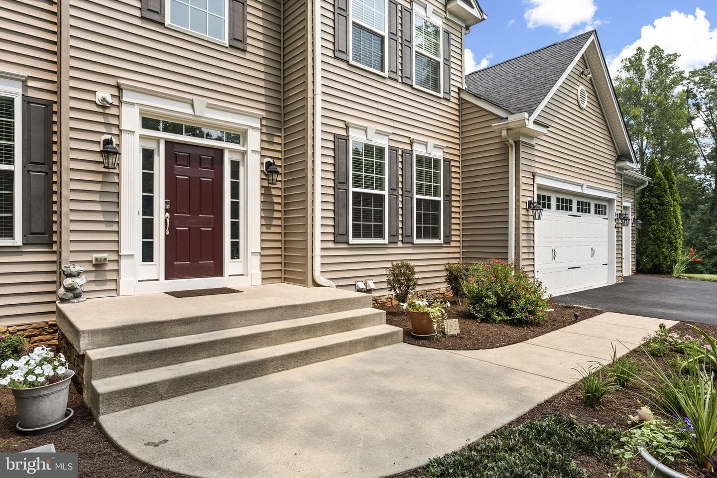 196 McPherson Drive photo 3