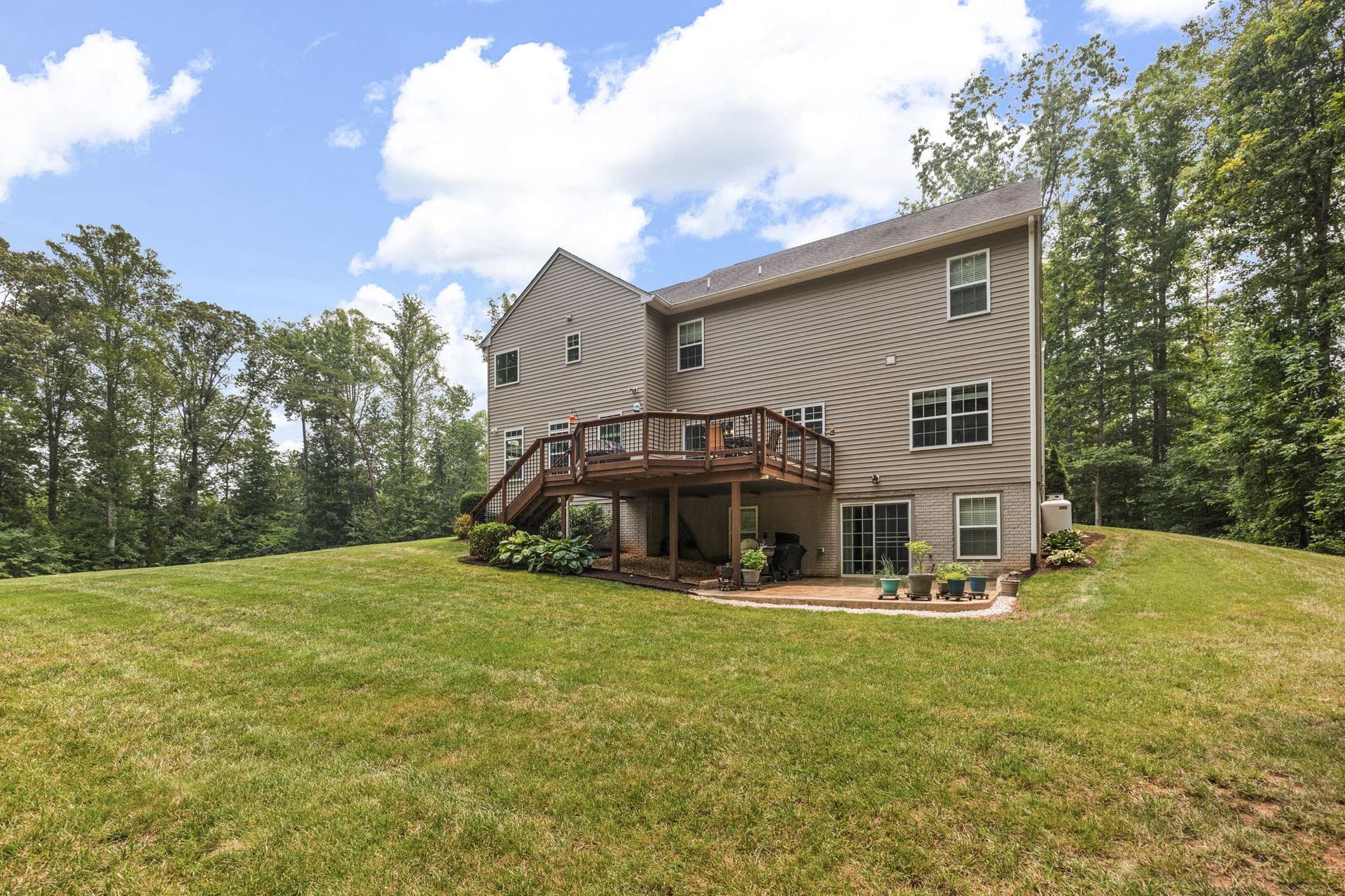 196 McPherson Drive photo 5