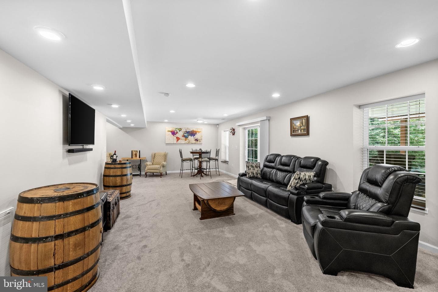 196 McPherson Drive photo 54